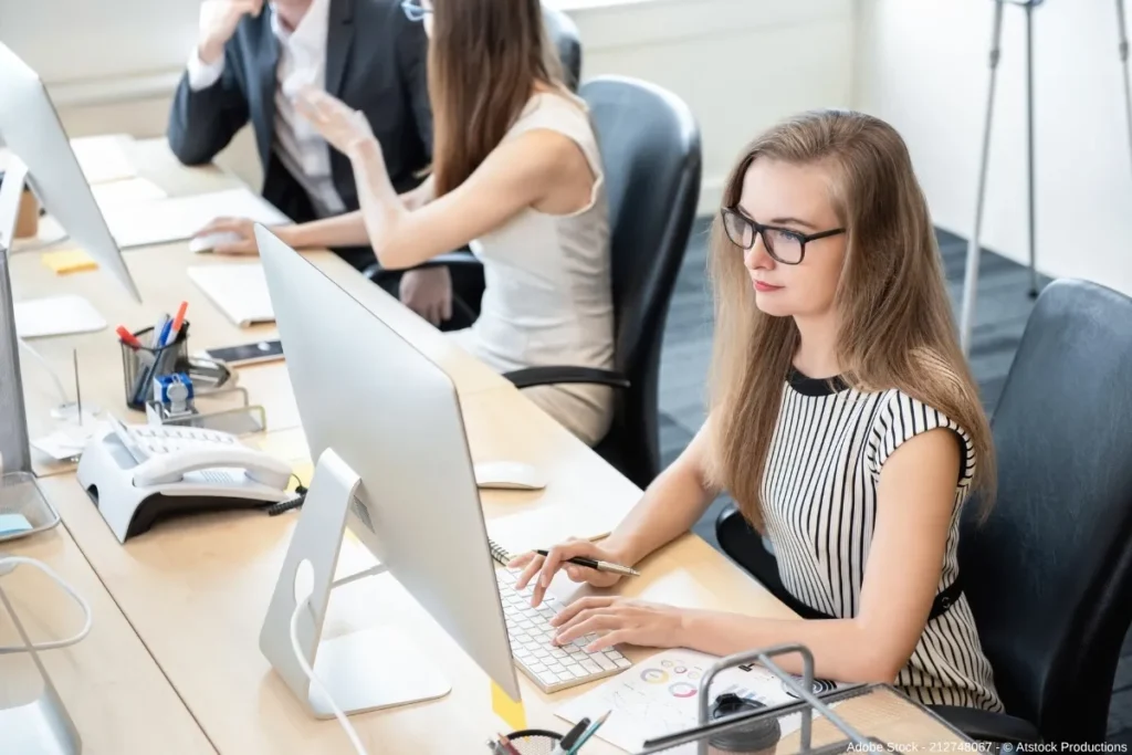 Konzentriertes Arbeiten in offenen Büros – funktioniert das überhaupt?